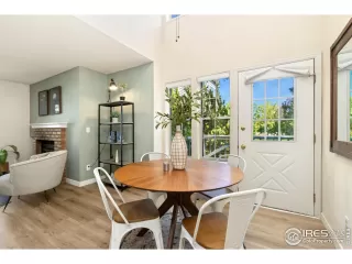 Photo #6: 1017441 Listing