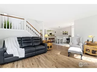 Photo #3: 1017449 Listing