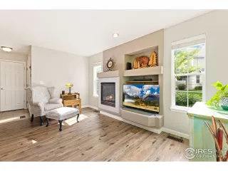 Photo #6: 1017449 Listing