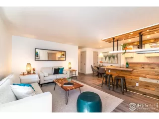 Photo #2: 1017528 Listing 