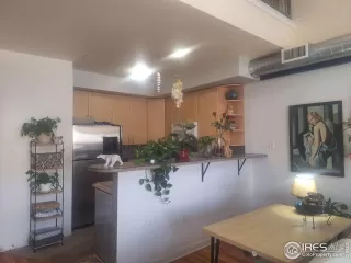 Photo #6: 1017587 Listing