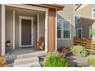 Photo #6: 1017643 Listing