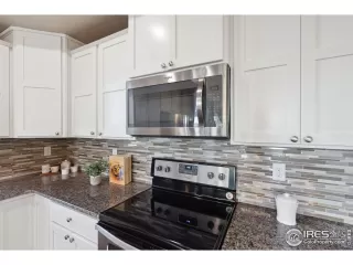 Photo #5: 1017676 Listing 