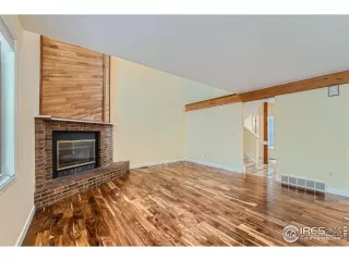 Photo #2: 1017758 Listing