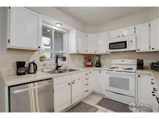 Photo #5: 1017780 Listing