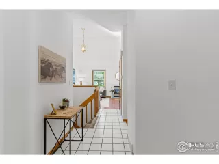 Photo #2: 1017865 Listing