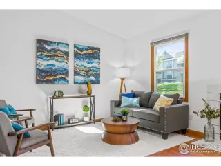 Photo #3: 1017865 Listing