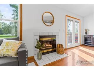 Photo #5: 1017865 Listing