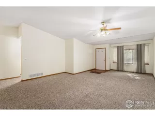 Photo #3: 1017882 Listing