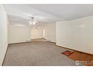 Photo #4: 1017882 Listing