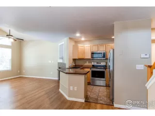 Photo #4: 1017939 Listing