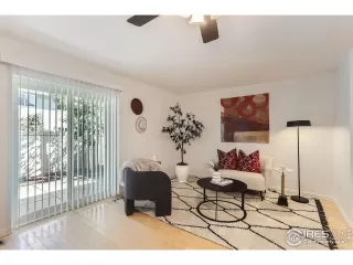 Photo #5: 1017977 Listing 