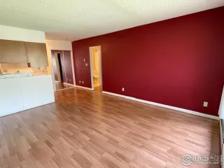 Photo #4: 1018055 Listing