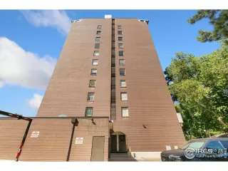 Photo #2: 1018063 Listing