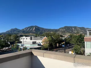 Photo #3: 1018137 Listing 