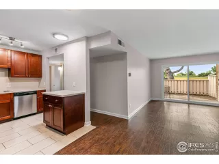 Photo #5: 1018138 Listing 