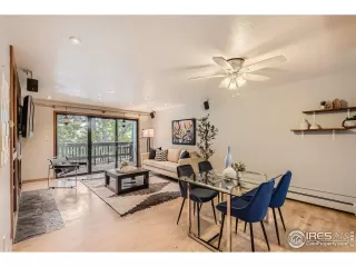 Photo #5: 1018173 Listing