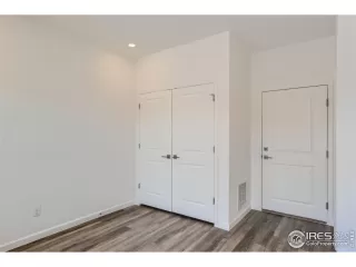 Photo #6: 1018211 Listing