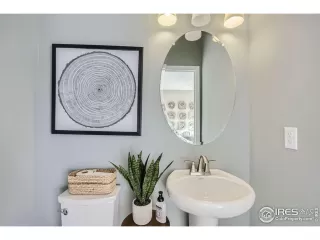 Photo #6: 1018212 Listing