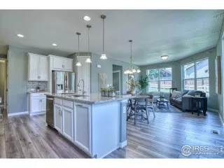 Photo #2: 1018277 Listing 