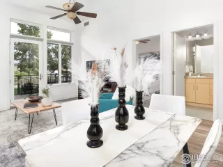 Photo #4: 1018339 Listing