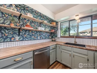 Photo #2: 1018427 Listing 