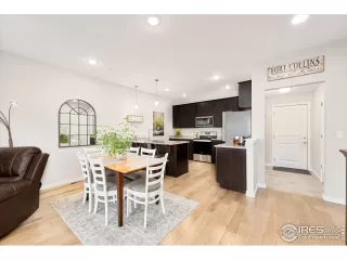 Photo #4: 1018521 Listing