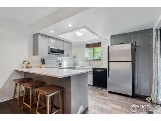 Photo #4: 1018571 Listing 