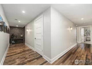 Photo #1: 1018601 Listing