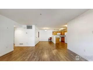 Photo #3: 1018652 Listing