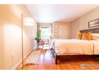 Photo #3: 1018670 Listing