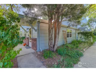 Photo #1: 1018696 Listing