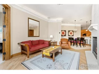 Photo #4: 1018710 Listing