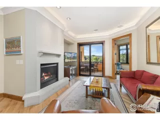 Photo #6: 1018710 Listing