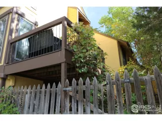 Photo #3: 1018810 Listing