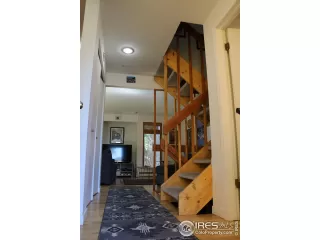 Photo #6: 1018810 Listing