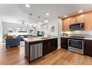 Photo #1: 1018905 Listing