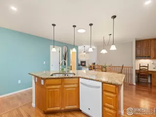 Photo #5: 1018939 Listing 