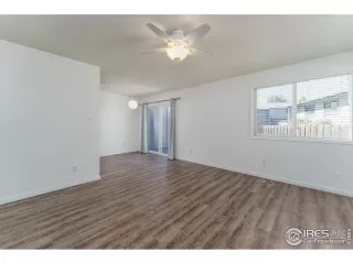 Photo #4: 1018949 Listing