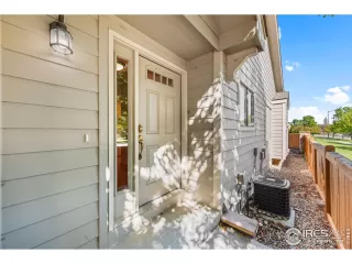 Photo #2: 1018971 Listing