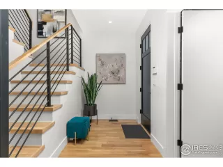 Photo #2: 1019085 Listing