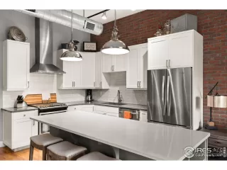 Photo #2: 1019092 Listing