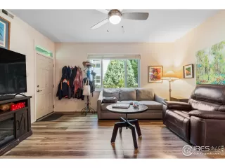 Photo #6: 1019148 Listing