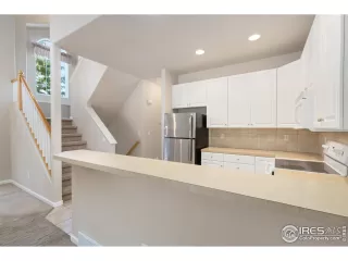 Photo #6: 1019169 Listing 