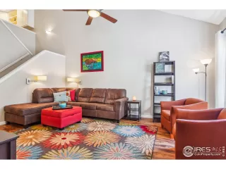 Photo #4: 1019189 Listing