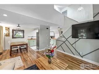 Photo #2: 1019254 Listing