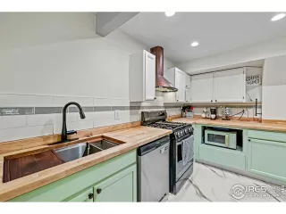 Photo #5: 1019254 Listing