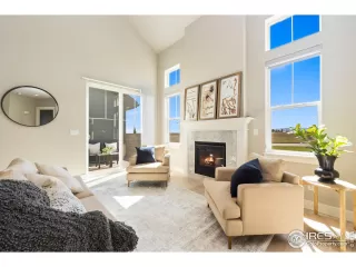 Photo #4: 1019262 Listing