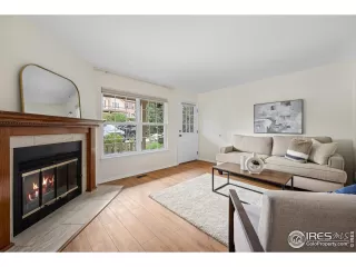 Photo #2: 1019325 Listing