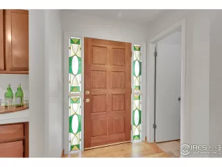 Photo #2: 1019403 Listing